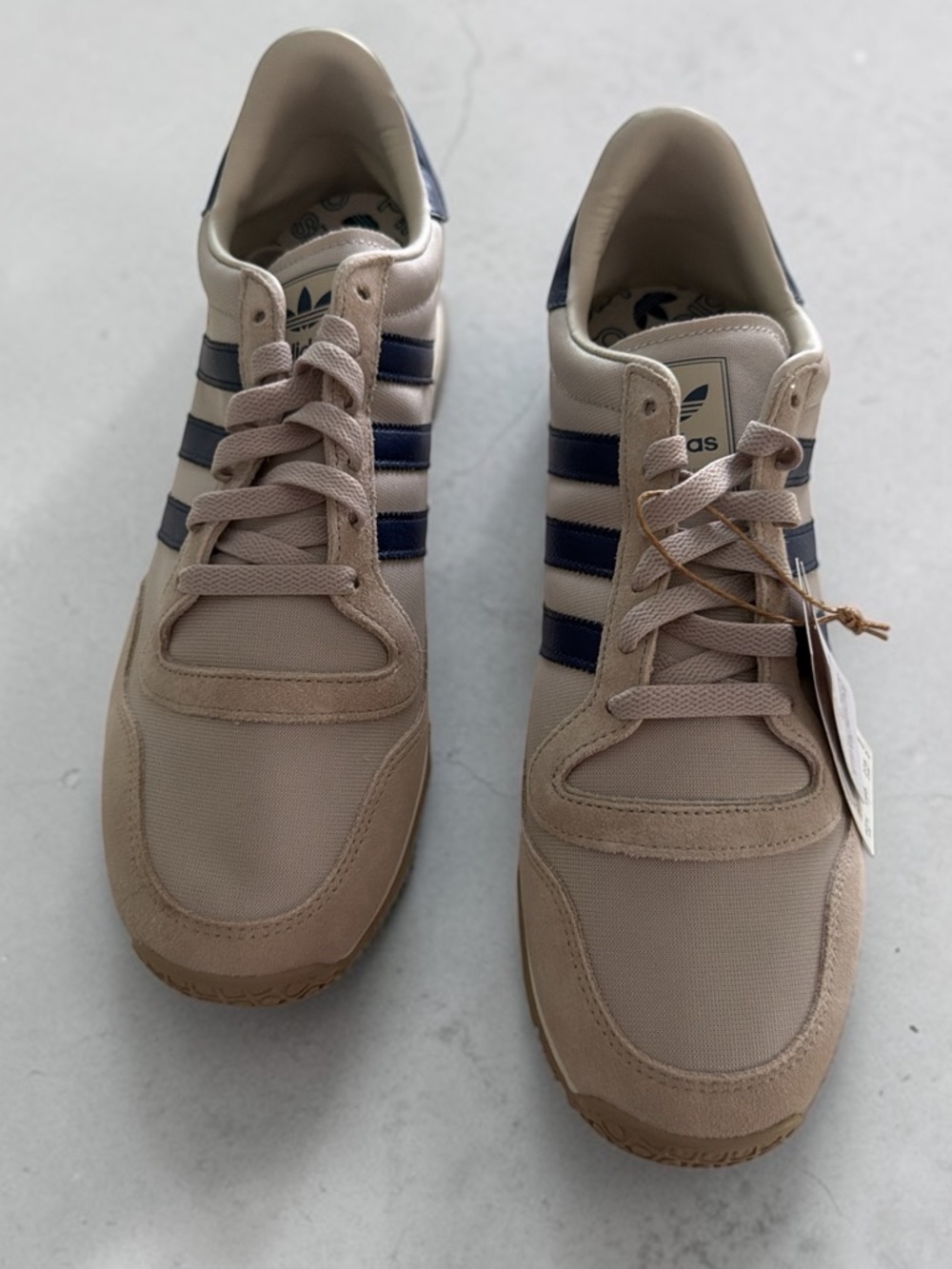 Adidas Men’s Beige Retro Runner with Navy Stripes